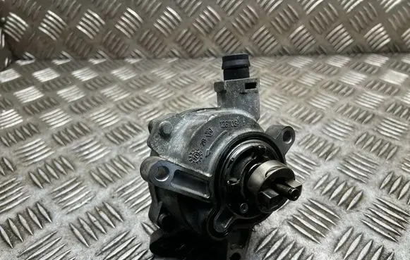 Volvo XC60 Vacuum pump 31219463