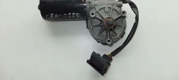 Mercedes-Benz S W220 Wiper motor 0390241435