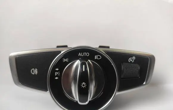 Mercedes-Benz C W205 Light switch A2229055508 10137012