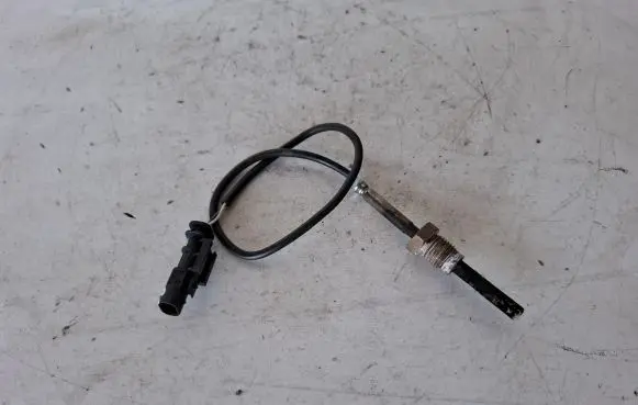 Volvo XC90 Exhaust gas temperature sensor 31439823 1703498 1615166500316