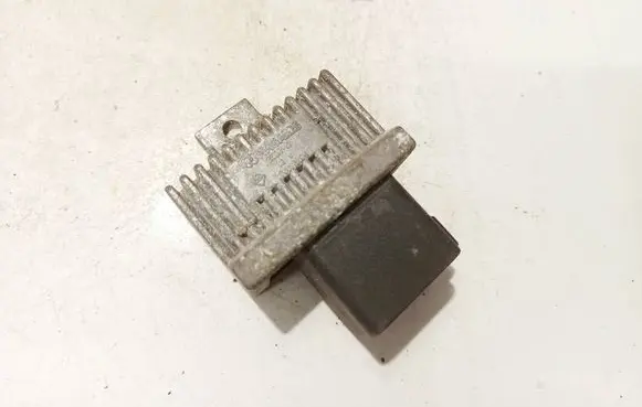 Volvo S40, V40 Glow plug pre-heat relay 7700115078
