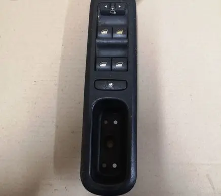 Peugeot 407 Electric window control switch 96468704XT