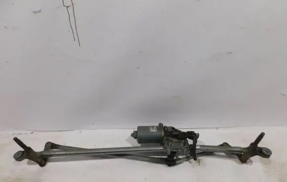 Renault Master III Front wiper linkage and motor 8200734788 1340112 141409360
