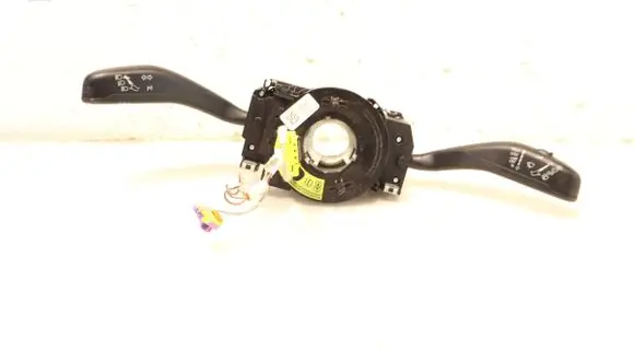 Skoda Fabia Mk2 (5J) Light switch