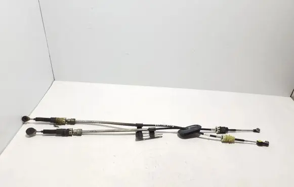 Nissan Pulsar Gear shift cable linkage 344133ZV0A