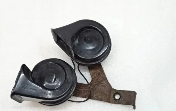 Peugeot 3008 I Horn signal 9657476680