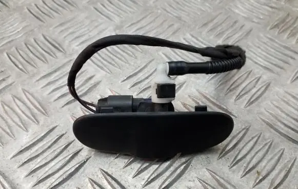 Audi A3 S3 8P Windshield washer spray nozzle 8P0955987E