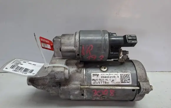 Peugeot 3008 II Starter motor S27612339 9832577880