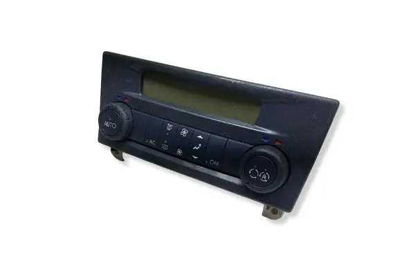 Renault Laguna II Climate control unit 8200575240KASACJ 8200575240