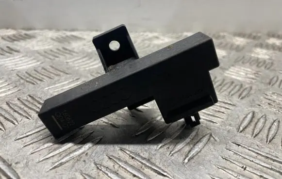 Audi A7 S7 4G Keyless (KESSY) go control unit/module 8K0907247