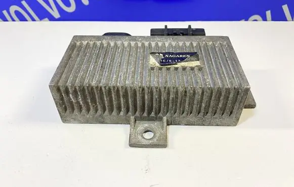 Volvo S40, V40 Glow plug pre-heat relay 7700111525