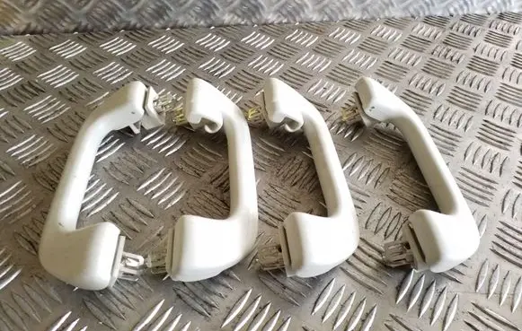 Honda CR-V Front interior roof grab handle
