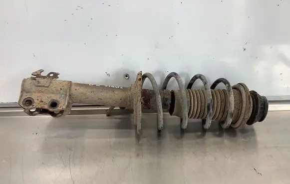 Toyota Yaris Front shock absorber with coil spring 