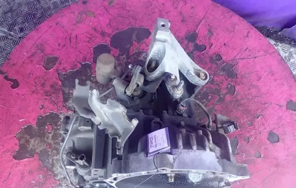 Mazda MX-5 NC Miata Manual 5 speed gearbox BRAK
