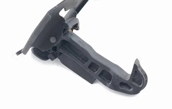 Opel Frontera Engine bonnet/hood lock/catch 9846840080