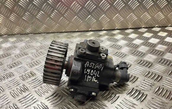 Opel Astra H Fuel injection high pressure pump