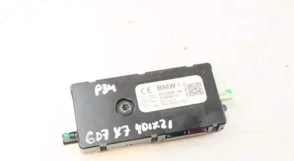 BMW X7 G07 Aerial antenna amplifier 6840258 65206840258 50110274