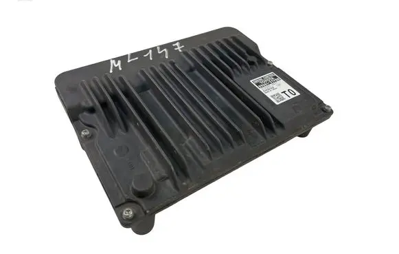 Toyota Camry VIII XV70 Engine control unit/module ECU 896613TF00