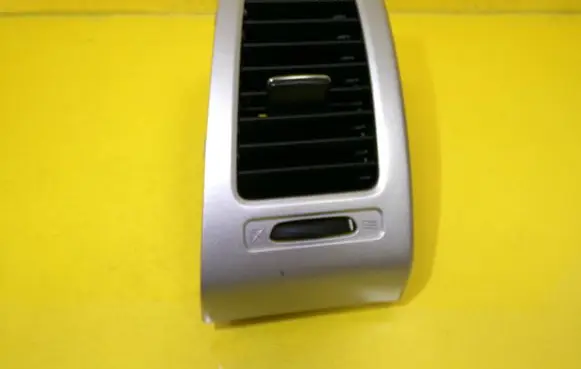 Suzuki Liana Dashboard side air vent grill/cover trim 73630