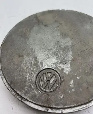 Volkswagen Golf III Original wheel cap 323601149