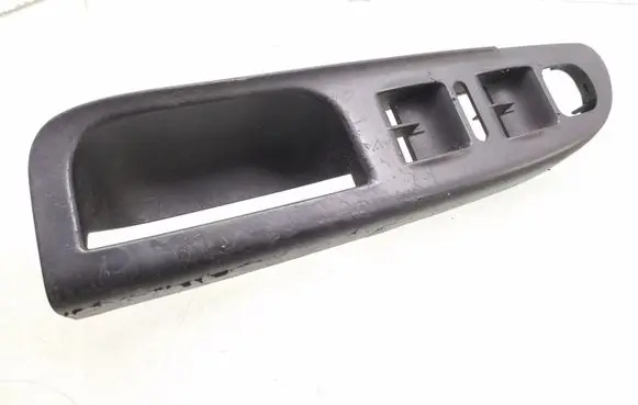 Volkswagen PASSAT B6 Front door interior handle trim 3C1867171