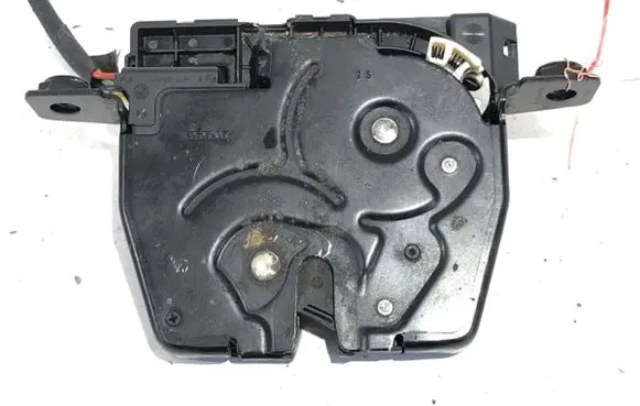 BMW 5 F10 F11 Tailgate exterior lock 7269544