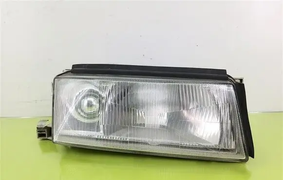 Skoda Octavia Mk1 (1U) Headlight/headlamp 24608601RE