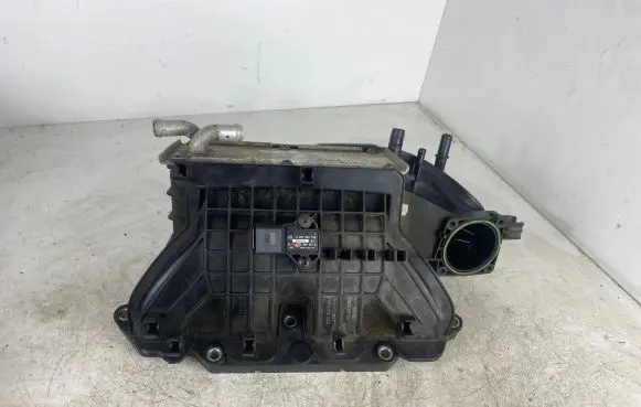 Skoda Octavia Mk2 (1Z) Intake manifold 03C129711AD 03C145749B