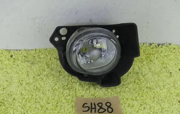Mazda 3 III Front fog light BHR1-51684 114-41977