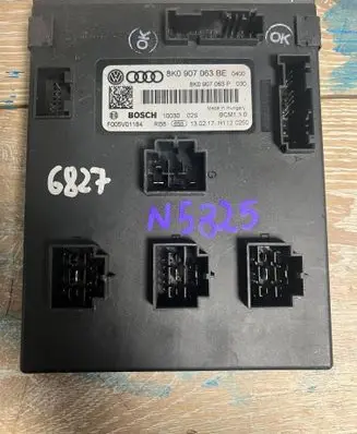 Audi A5 8T 8F Combustion control unit/module 8K0907063BE F005V01184 8K0907063P