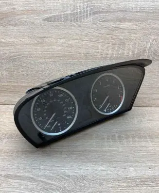 BMW 5 E60 E61 Speedometer (instrument cluster) 6983150 110080213 539