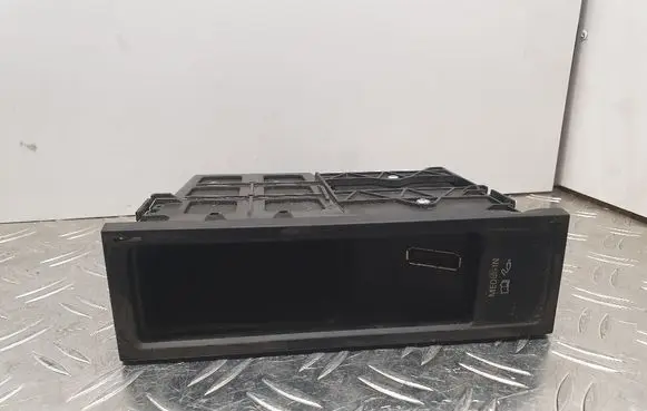 Volkswagen Golf VI USB control unit 5N0035342E 5N0035341F