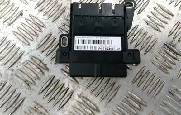 BMW 7 F01 F02 F03 F04 Coolant fan relay 9153418