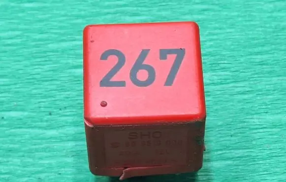 Volkswagen PASSAT B3 Other relay 443919578C