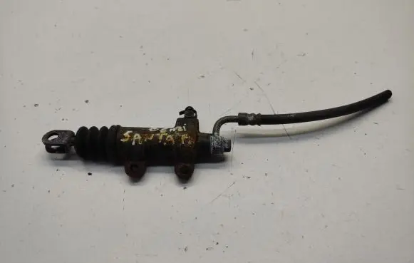 Hyundai Santa Fe Clutch slave cylinder 