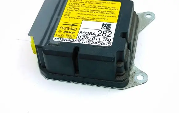 Mitsubishi Outlander Airbag control unit/module 8635A282 0285011150 8635A282138240095
