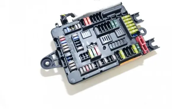 BMW 1 F20 F21 Fuse box set 926111103 6114v8