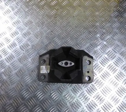 Ford Mondeo MK V Engine mount bracket DS737M121AE