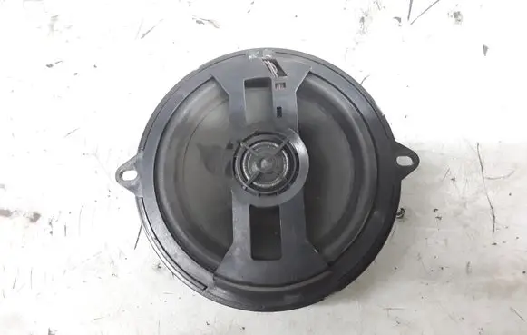 Renault Clio III Front door speaker 8200110683