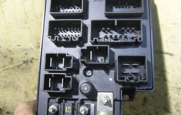 Volvo S80 Fuse module 5183231189452993