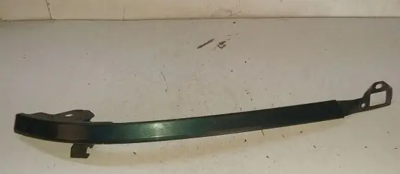 Toyota Avensis T220 Under headlight/headlamp trim 