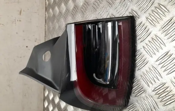 Tesla Model 3 Rear/tail lights 1077397