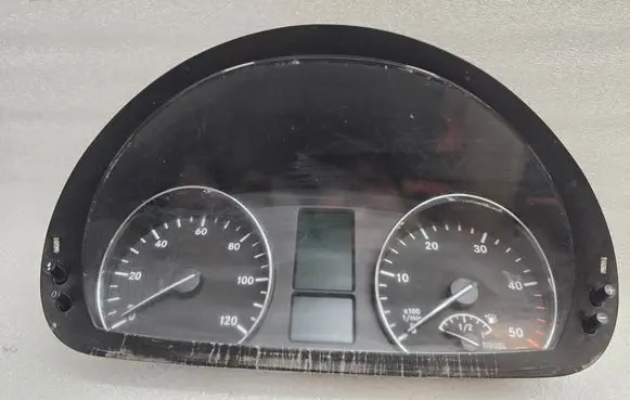 Mercedes-Benz Sprinter W906 Speedometer (instrument cluster) A9069002800