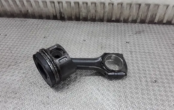 Mercedes-Benz Vito Viano W639 Piston 