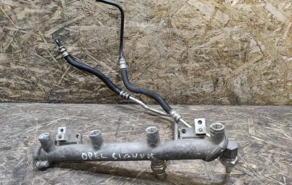 Opel Signum Fuel main line pipe