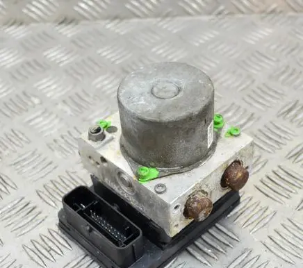 Skoda Citigo ABS Pump 17677212B 17677012