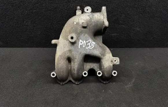Volkswagen Polo Intake manifold 045129713F