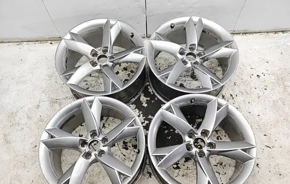 Audi S5 R19 alloy rim 8T0601025F