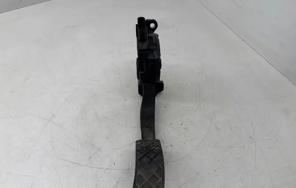 Audi Q5 SQ5 8R Accelerator throttle pedal 8K1723523A