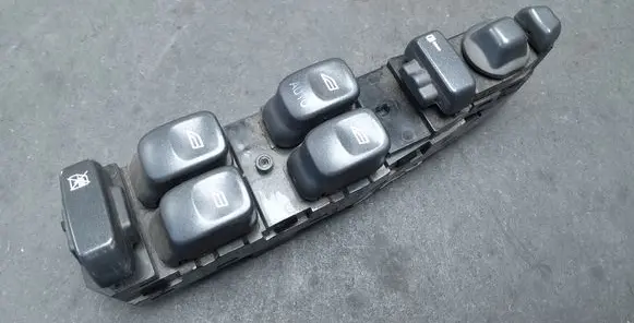 Volvo S80 Loading door glass trim molding 30638535 02W202 19206